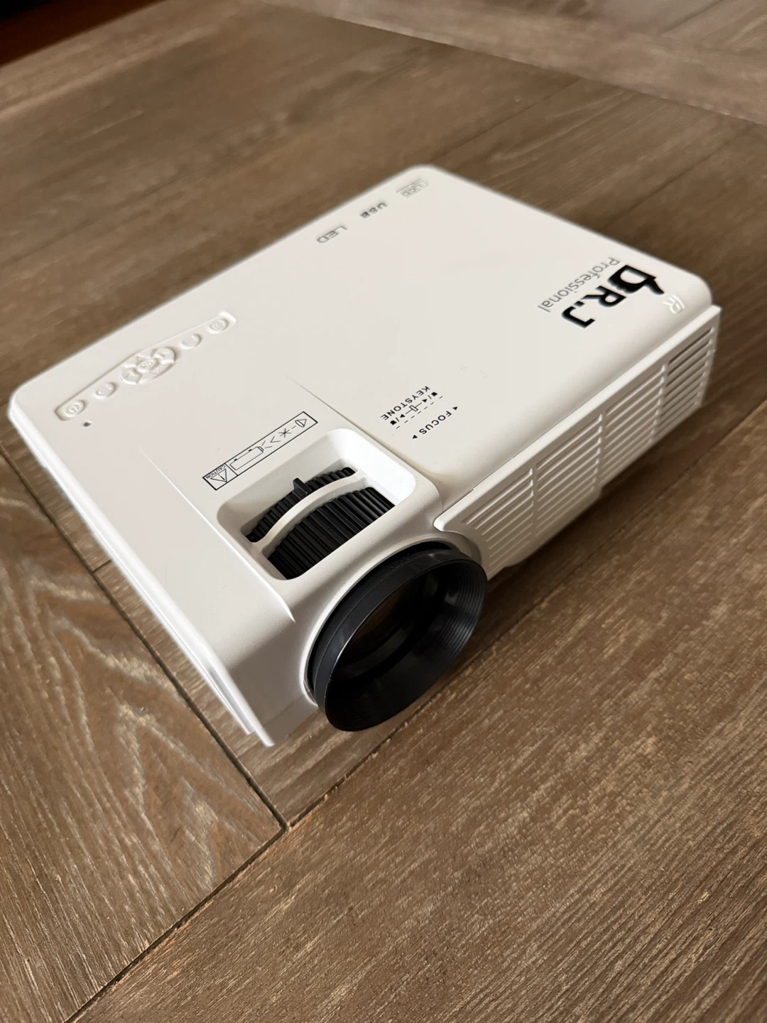 BRJ Professional Projector