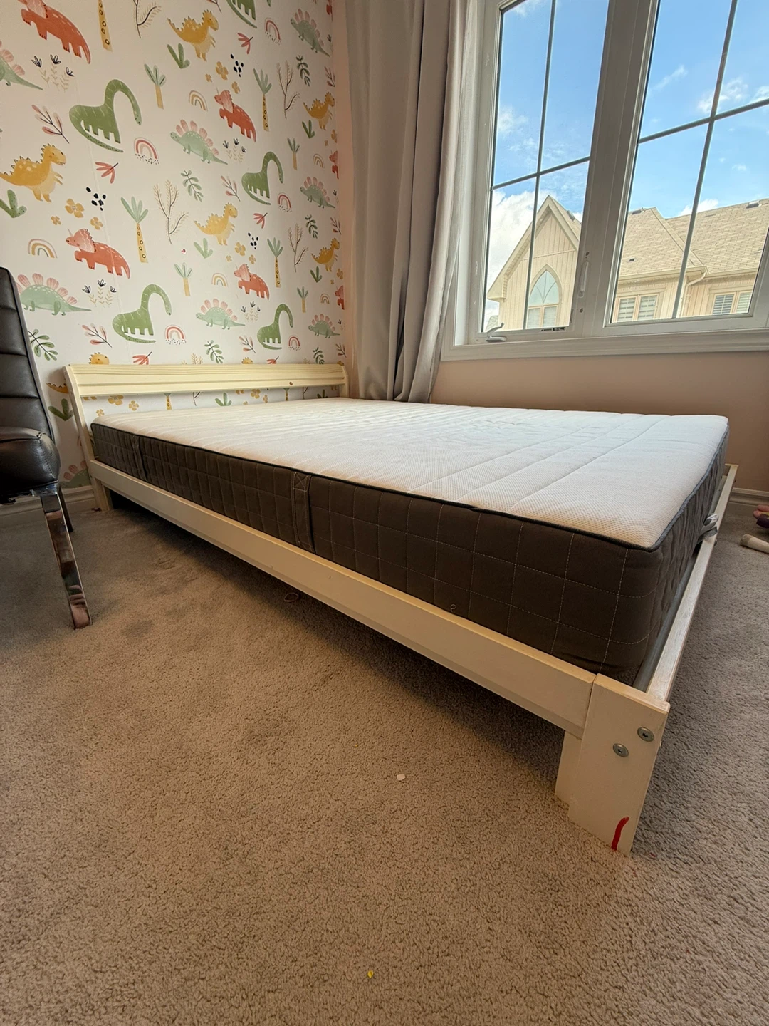 Twin Montessori bed with Mattress