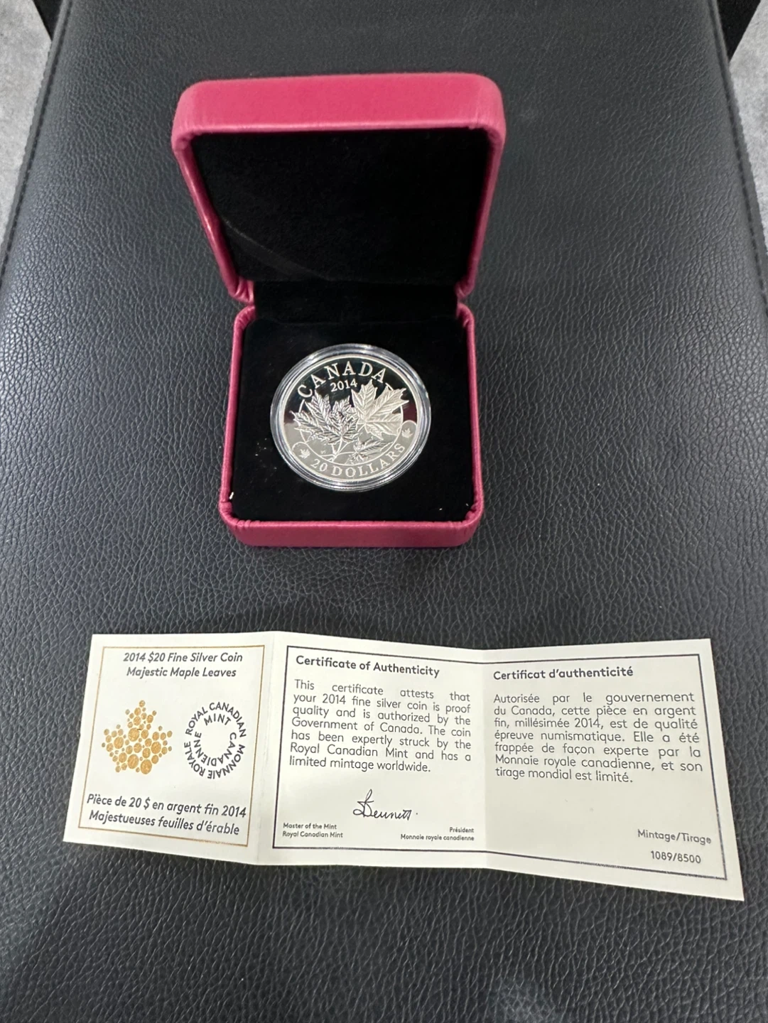 2014 $20 Fine Silver Majestic Maple Leaves Coin - photo 4