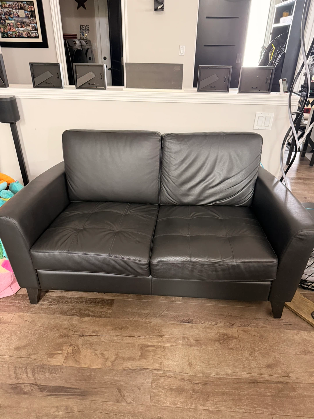 Leather sofa and love seat - photo 2
