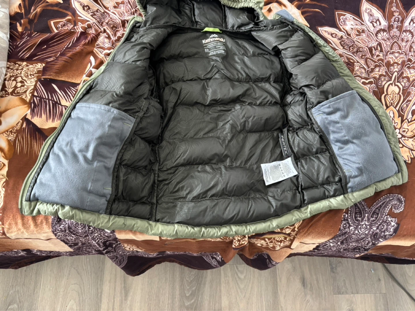 Kathmandu Kids Down Puffer Jacket - Size 6 - photo 4