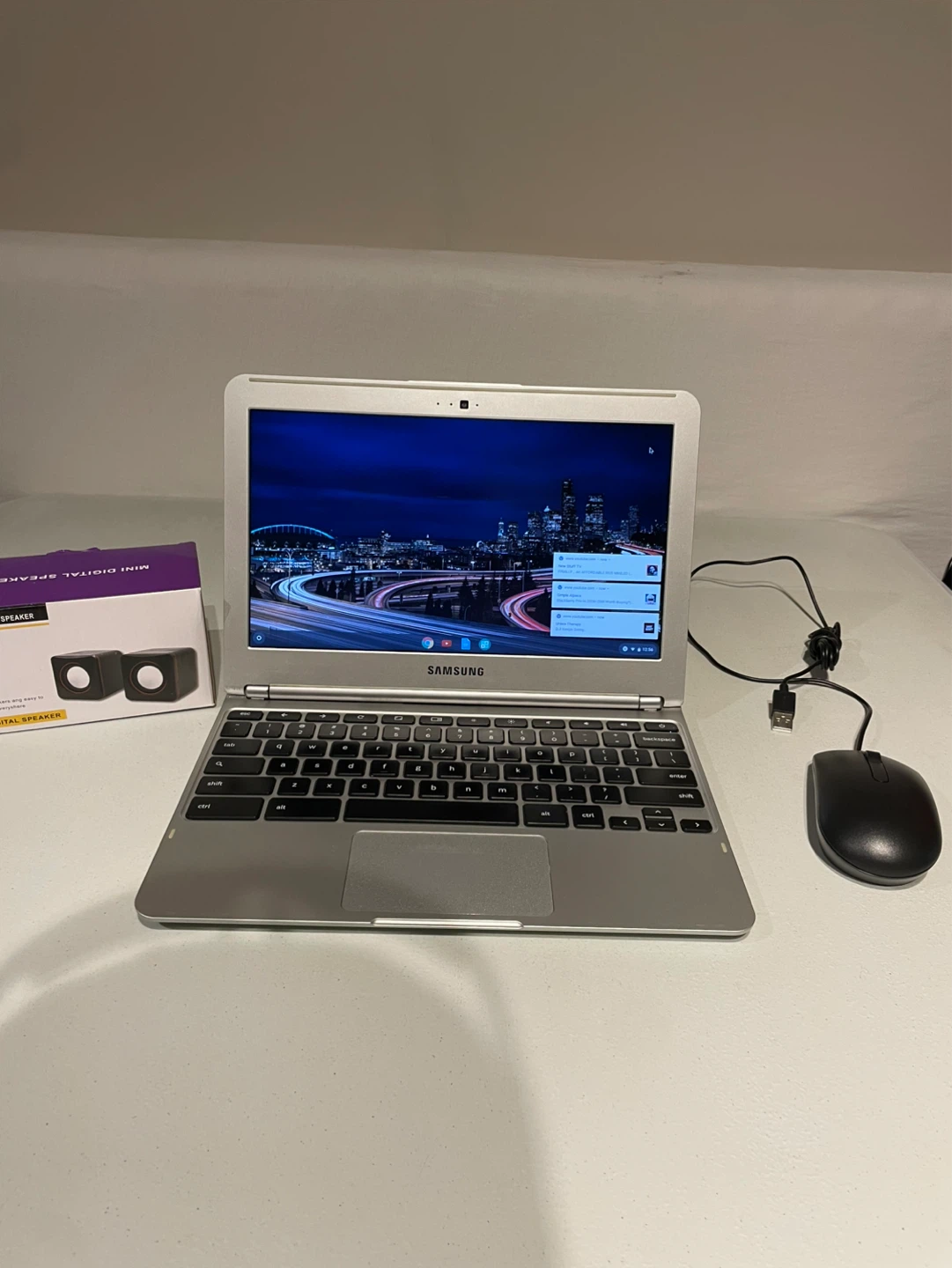 Samsung Chromebook 3 with Mini Digital Speakers and Mouse - photo 2