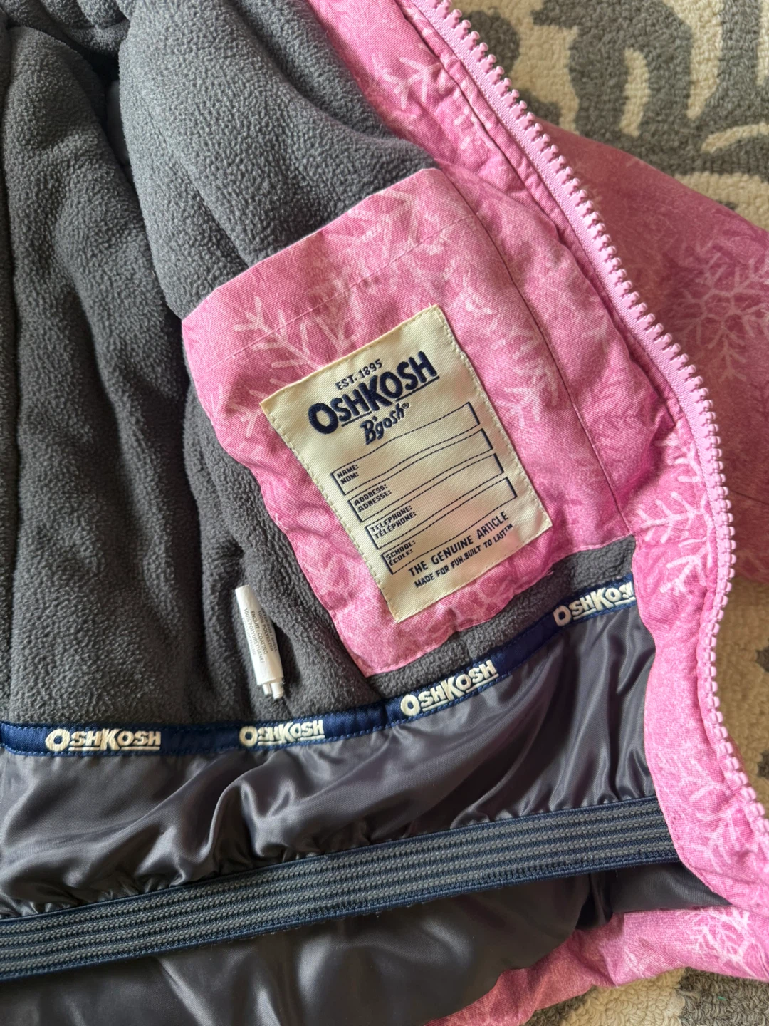 OshKosh B'gosh Pink Snowsuit - Size 4T - photo 4