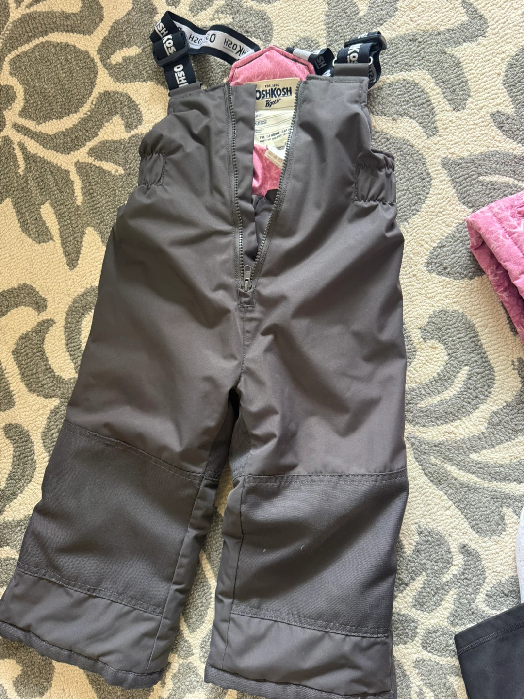OshKosh B'gosh Pink Snowsuit - Size 4T - photo 5