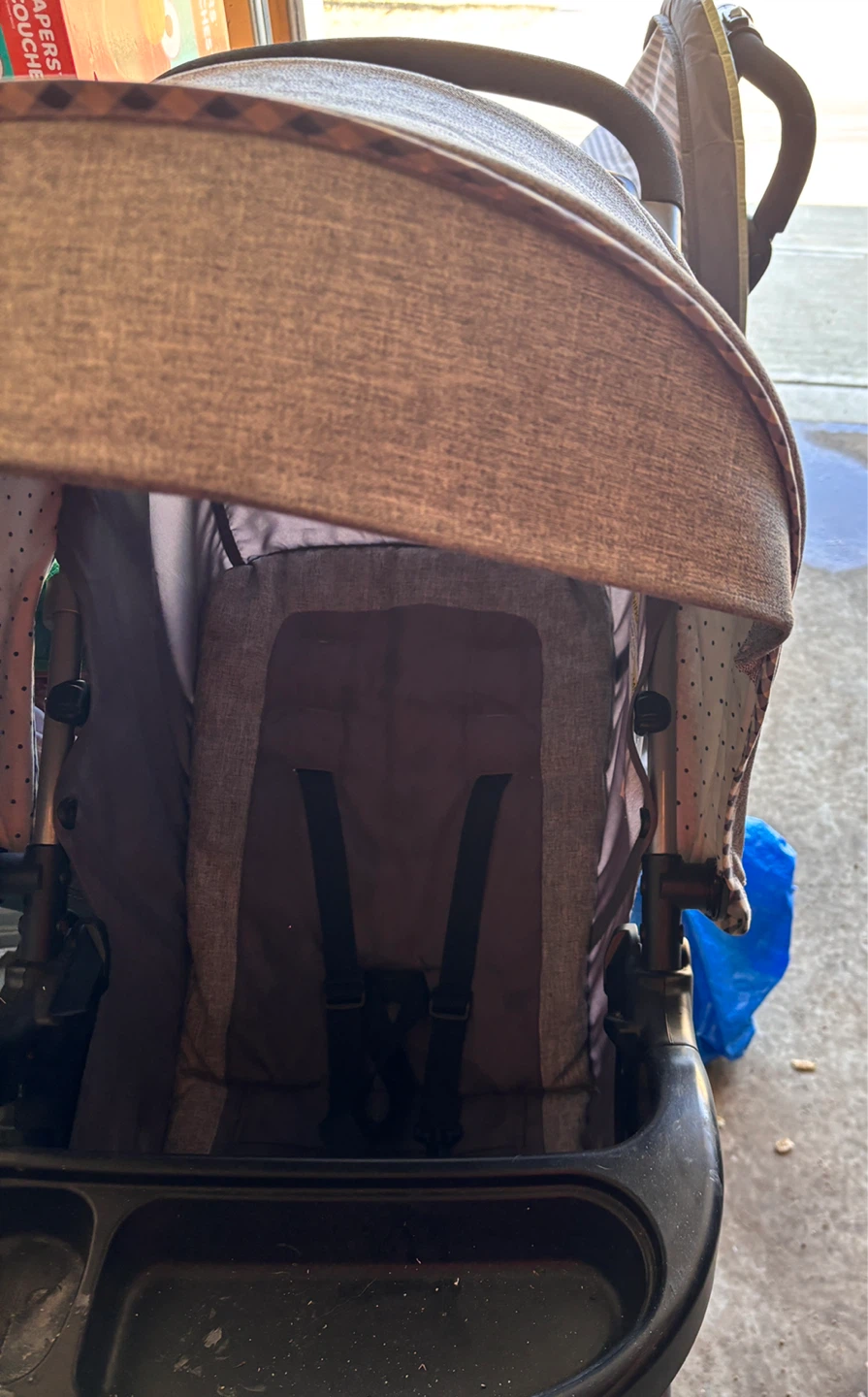 Grey Stroller with Tray - photo 4