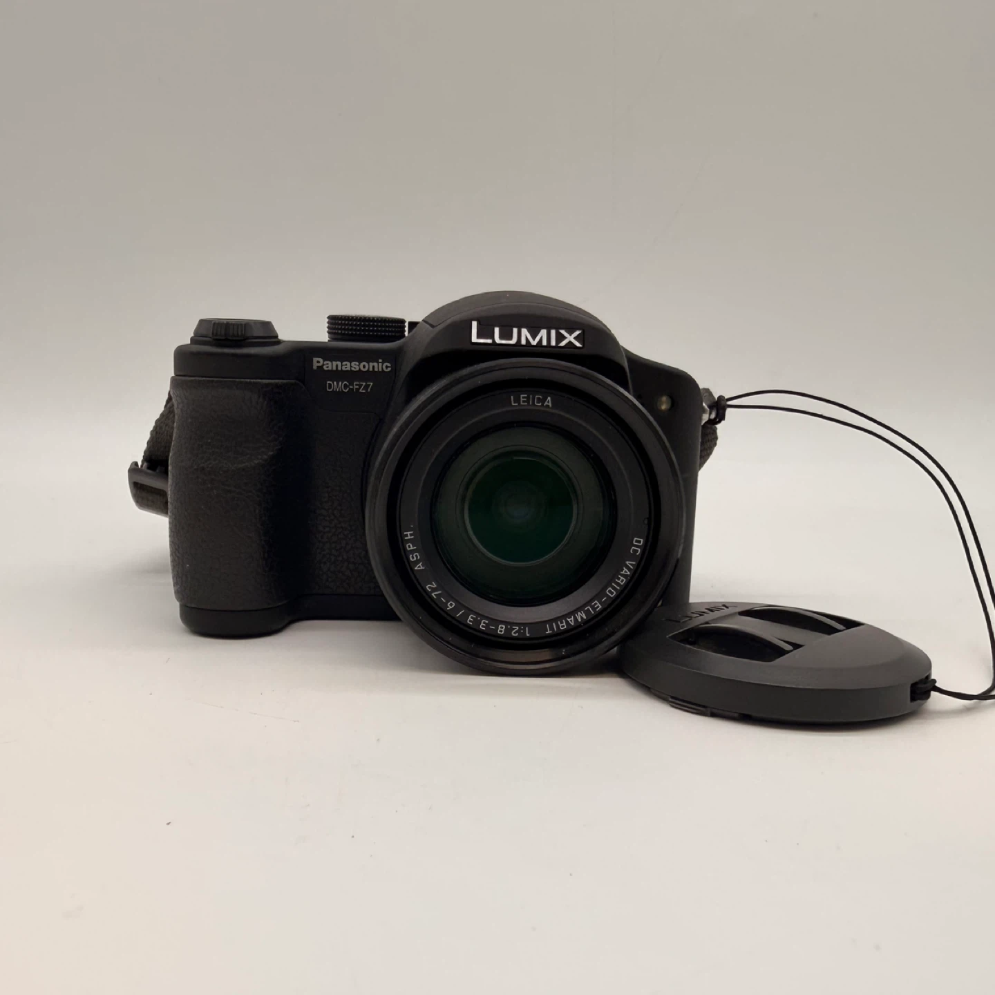 Panasonic Lumix DMC-FZ7 Digital Camera with Accessories - photo 2