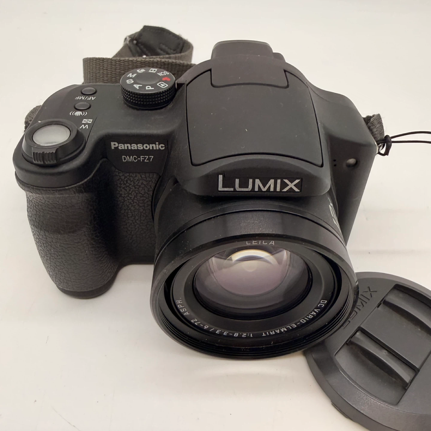 Panasonic Lumix DMC-FZ7 Digital Camera with Accessories - photo 3