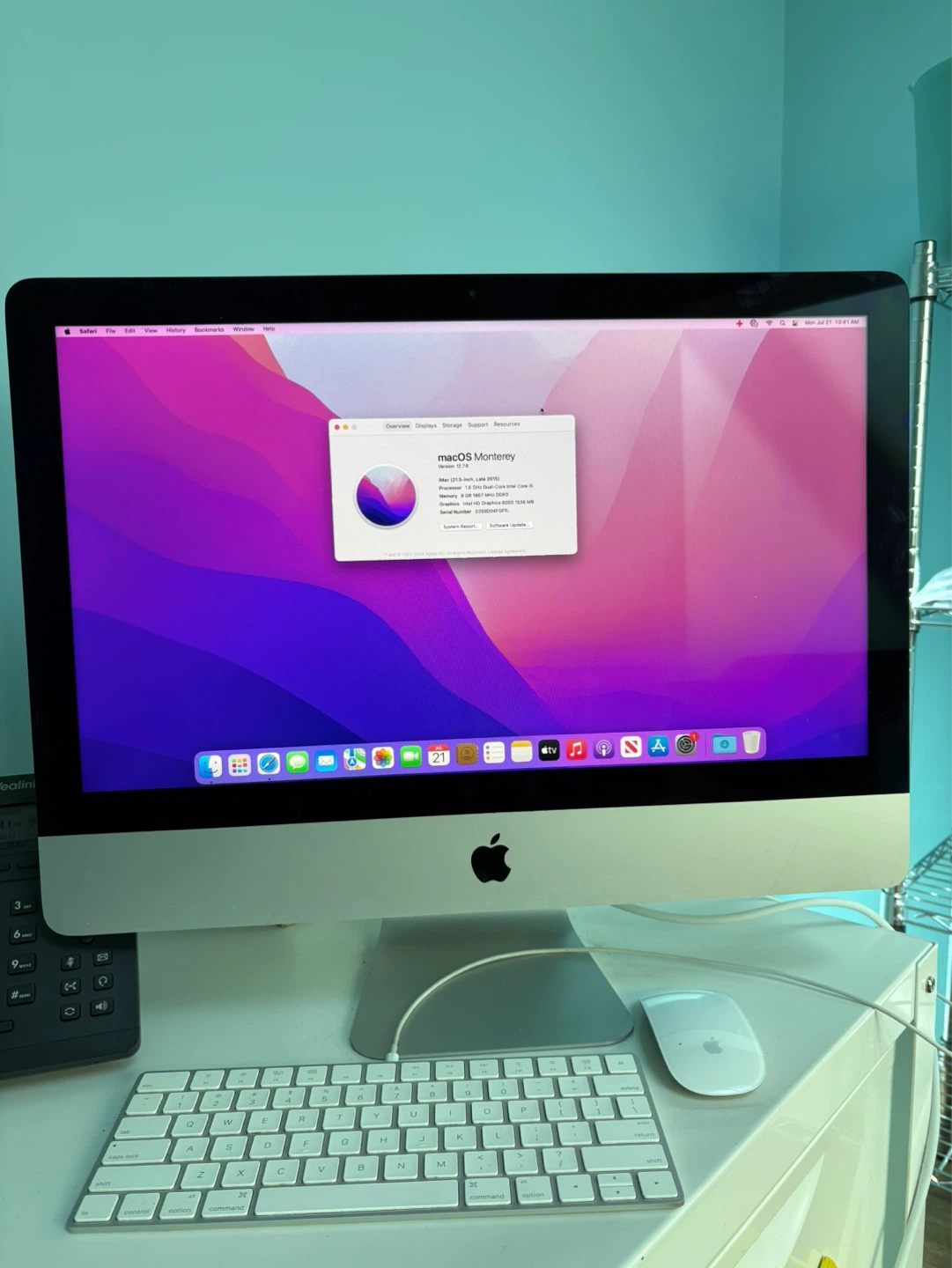 21.5” 2015 iMac + Magic Mouse & Apple Keyboard