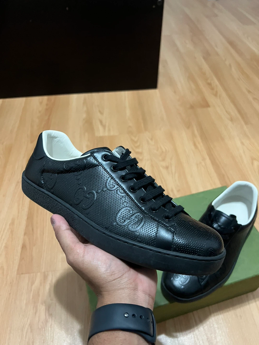 Gucci Black Leather Sneakers - photo 3