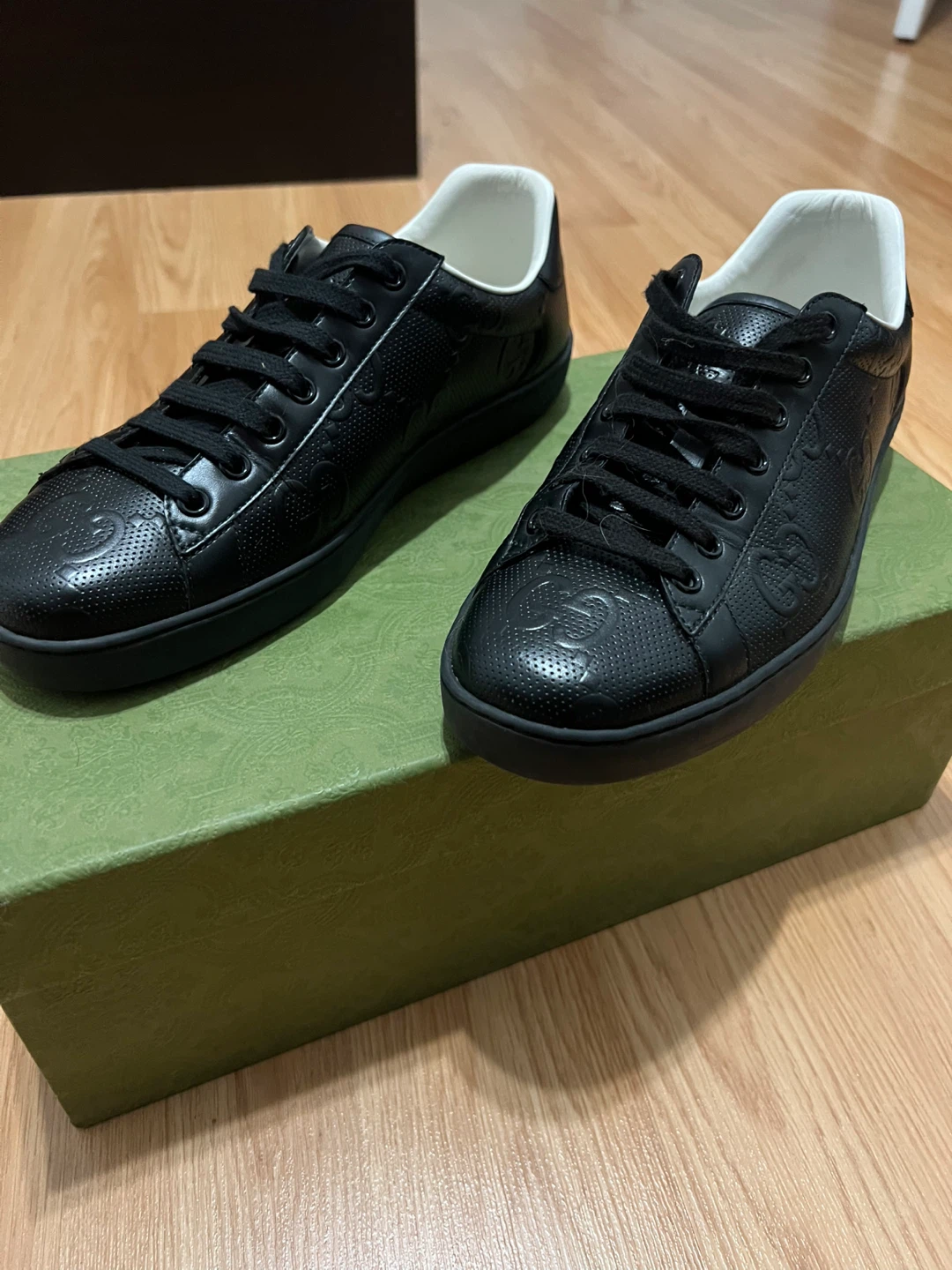 Gucci Black Leather Sneakers