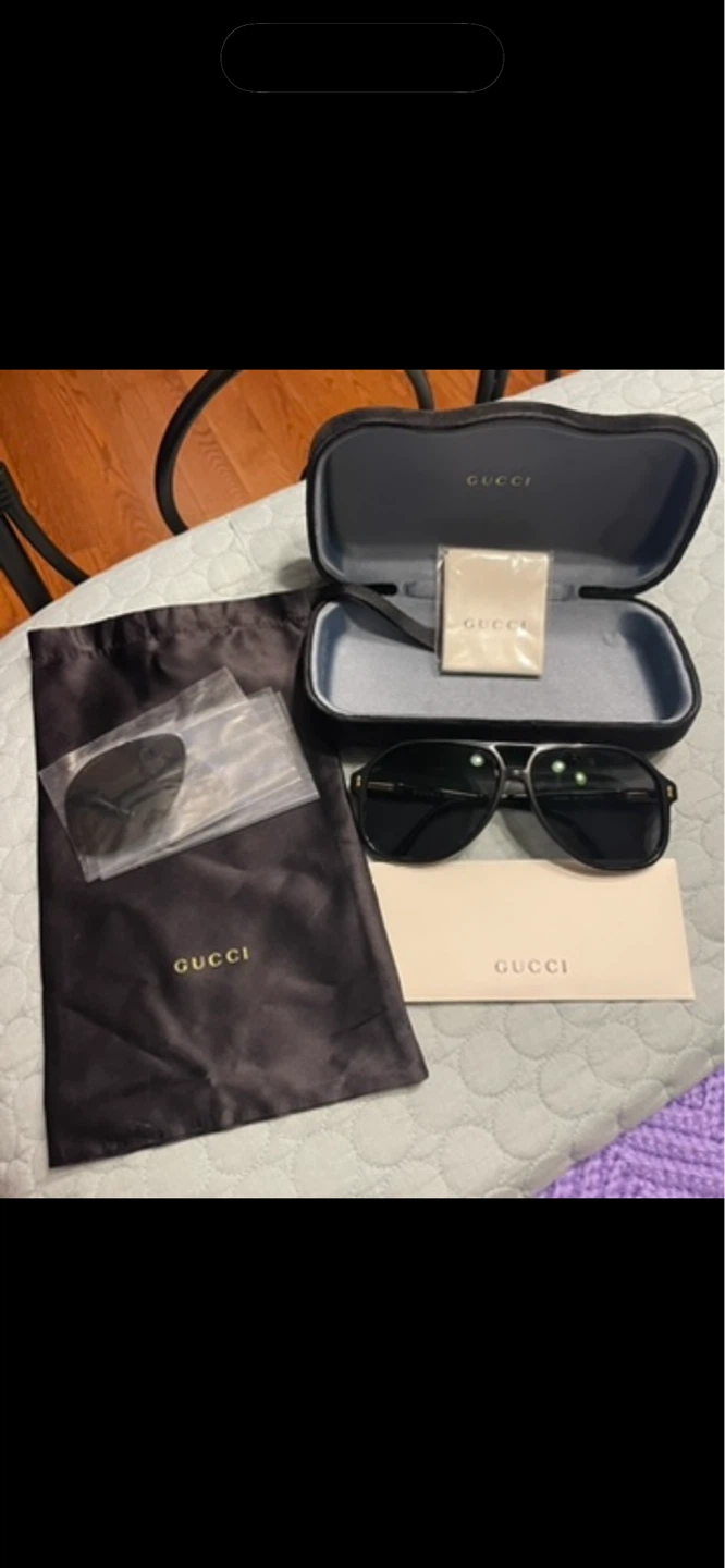 GUCCI GG1042S Sunglasses