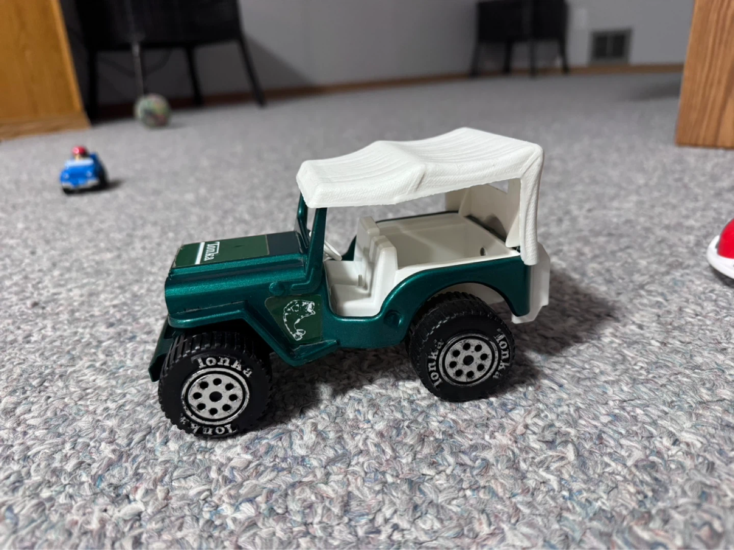 Vintage Tonka Jeep Toy with Removable Canopy - photo 2