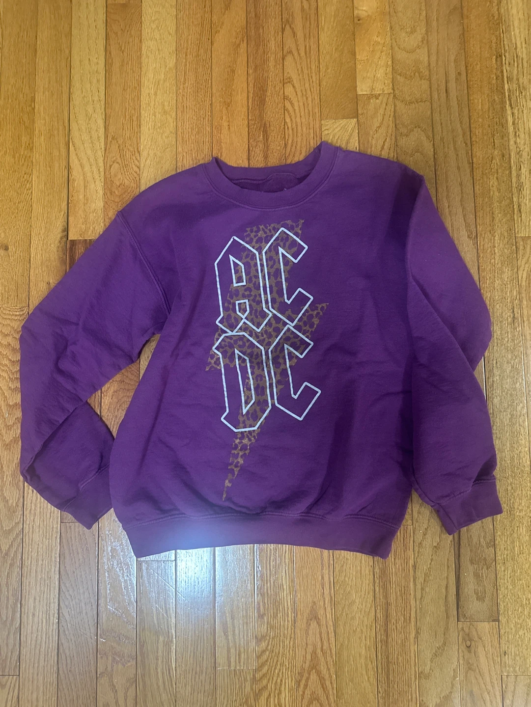 Purple AC/DC Leopard Lightning Bolt Graphic Sweatshirt