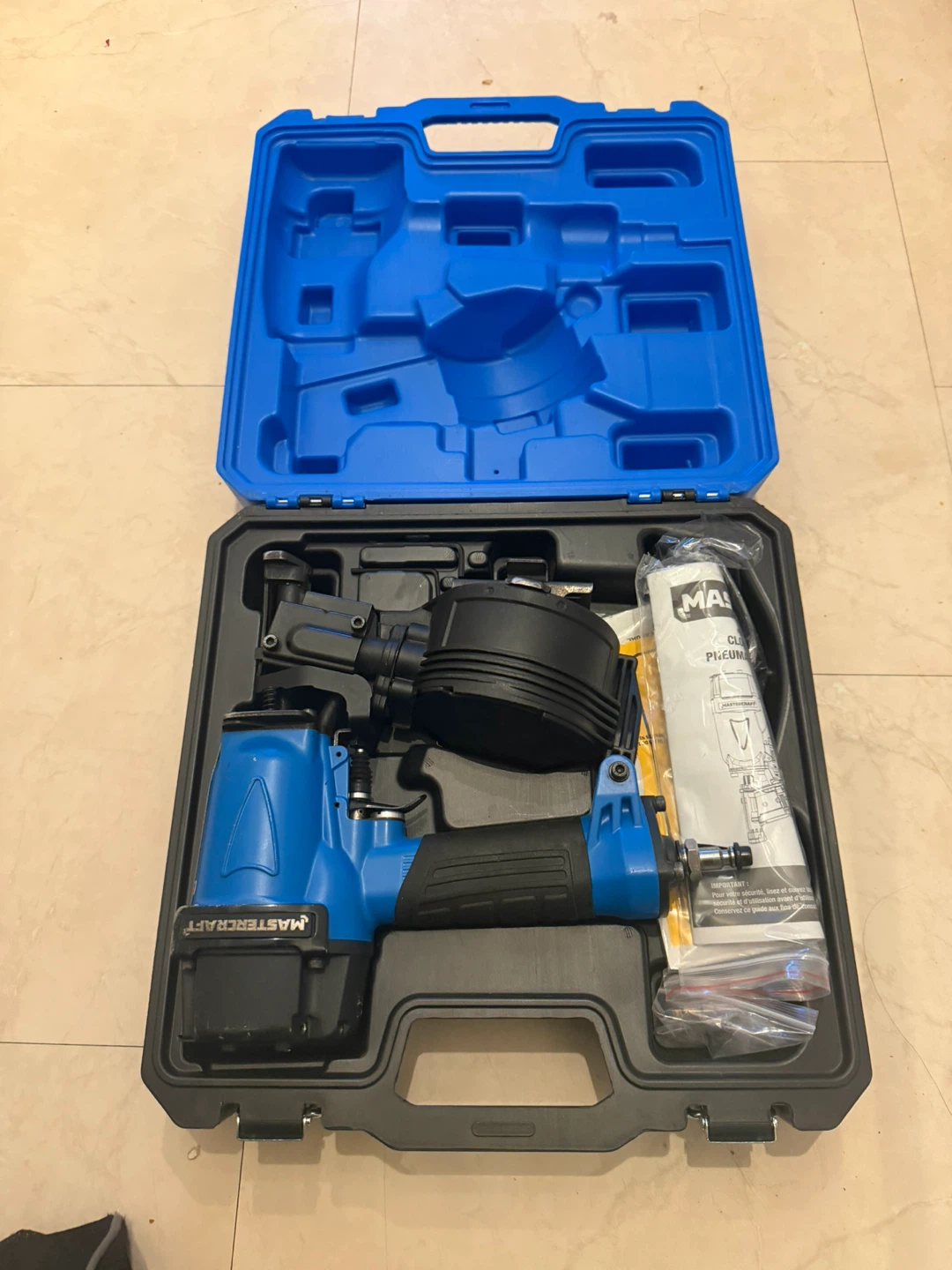 Mastercraft Pneumatic roofing Nailer
