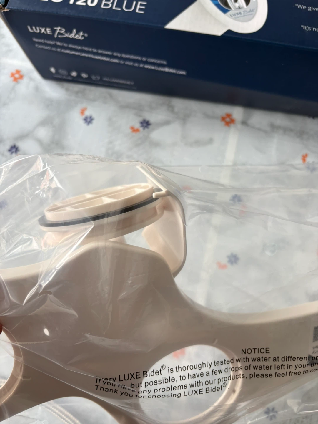 Luxe Bidet NEO 120 Blue – Brand New - photo 2