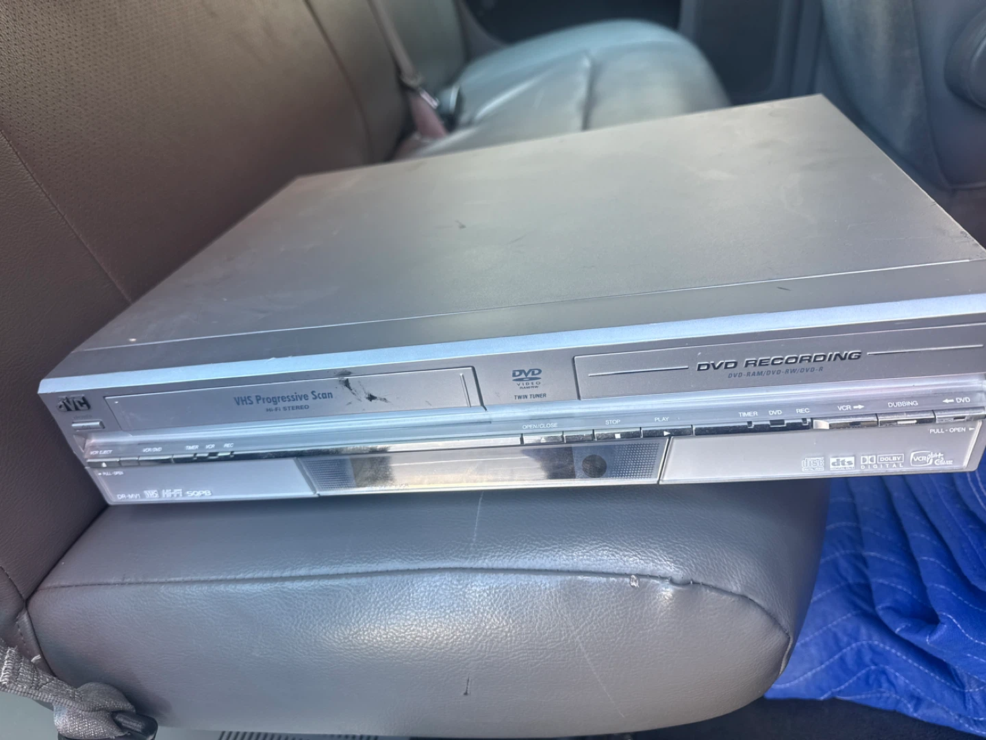 JVC VHS DVD Recorder VR-MV11SUJ