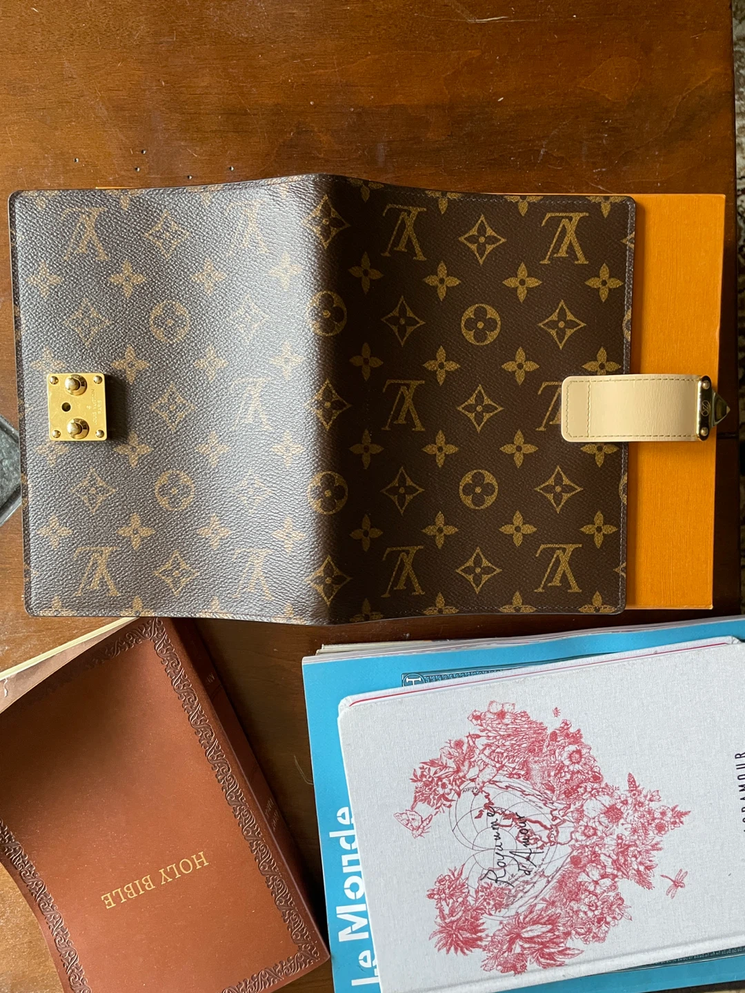 Louis Vuitton Monogram Agenda Cover - photo 4