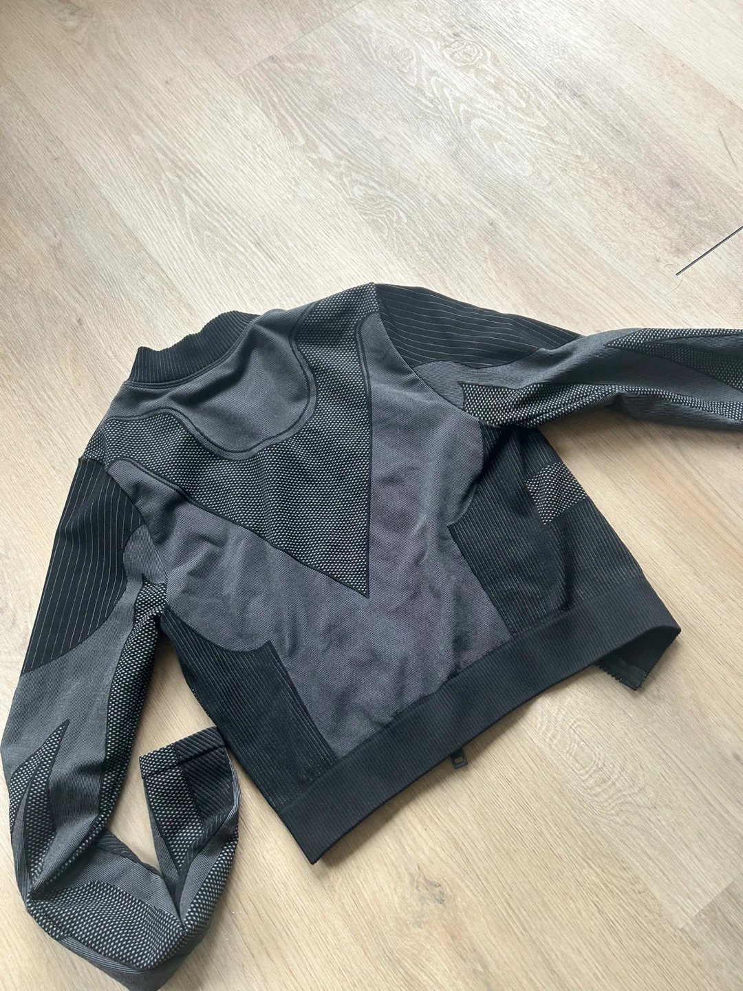 The Giving Movement Long Sleeve Cropped  Zip-Up Top - photo 4