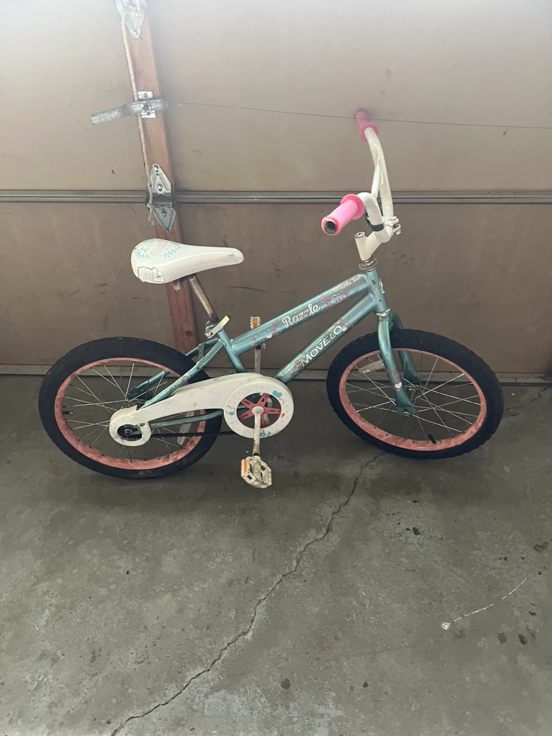 18”  Movelo Razzle Kids Bike - photo 4