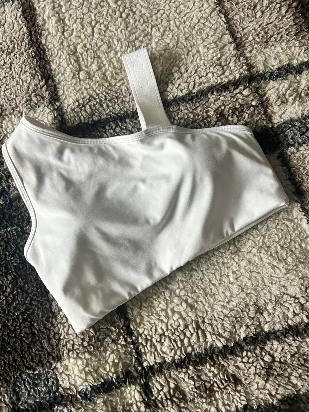 H&M Move White One-Shoulder Sports Bra