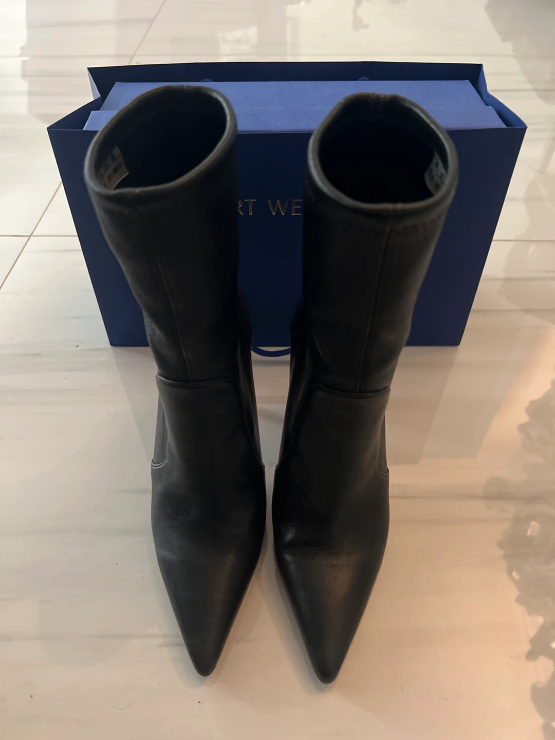 Stuart Weitzman Black Leather Pointed Toe Ankle Boots - photo 2