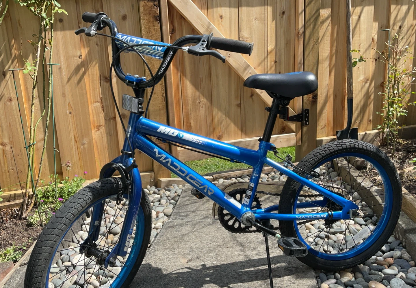 Madd Gear 18" BMX Bike - Blue