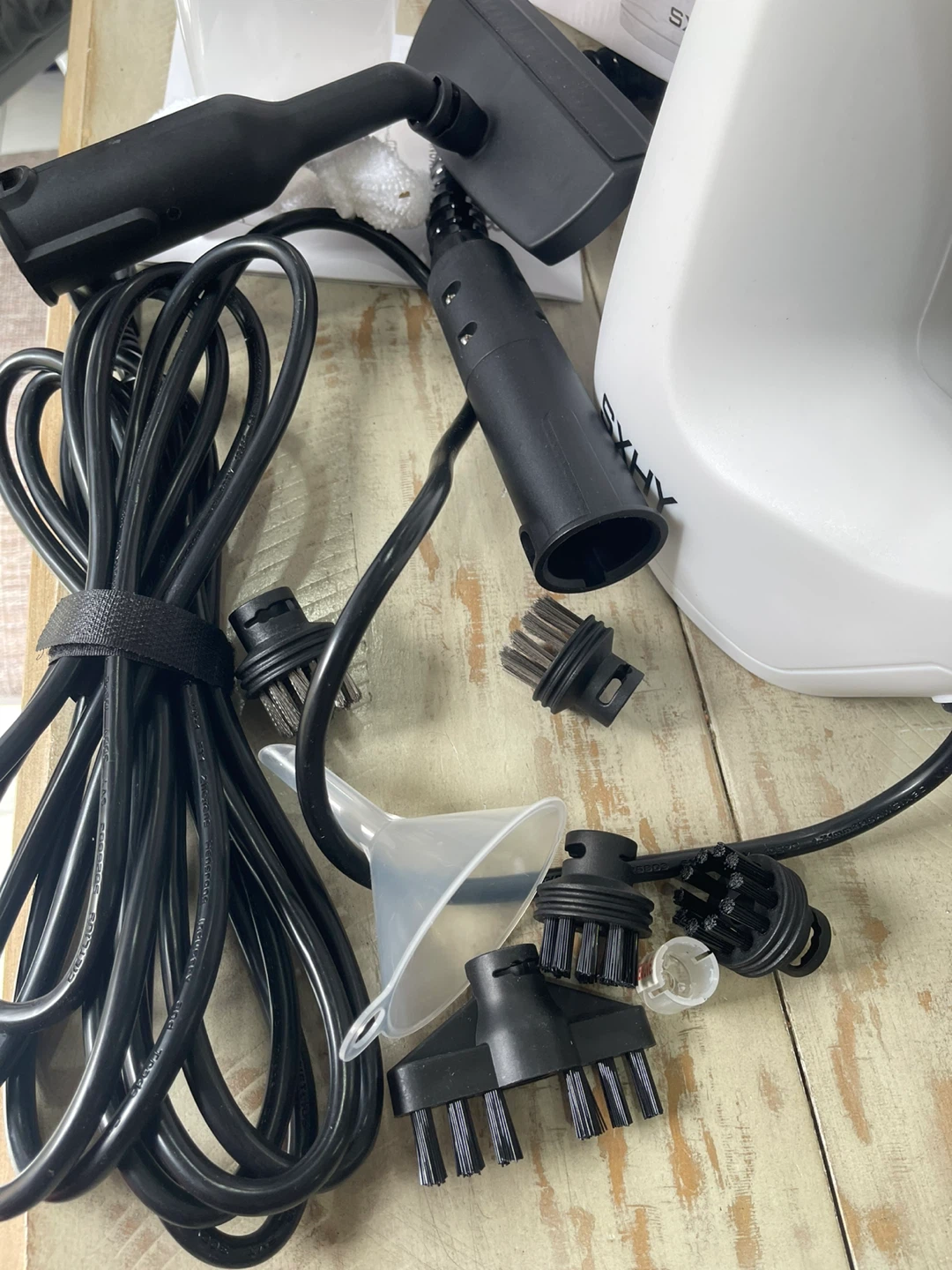 Handheld Steam Cleaner - photo 3