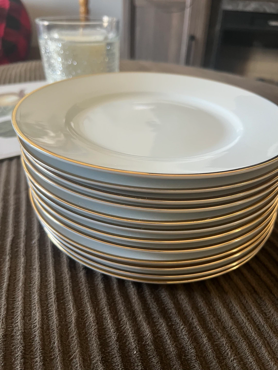 Linens N Things Gold Banded Salad Plates - Set of 12 - photo 4