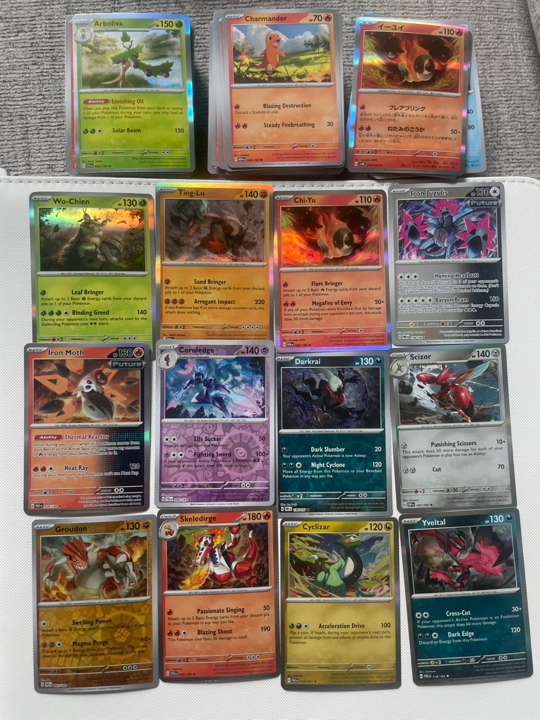 Pokemon - Set of 330 Cards