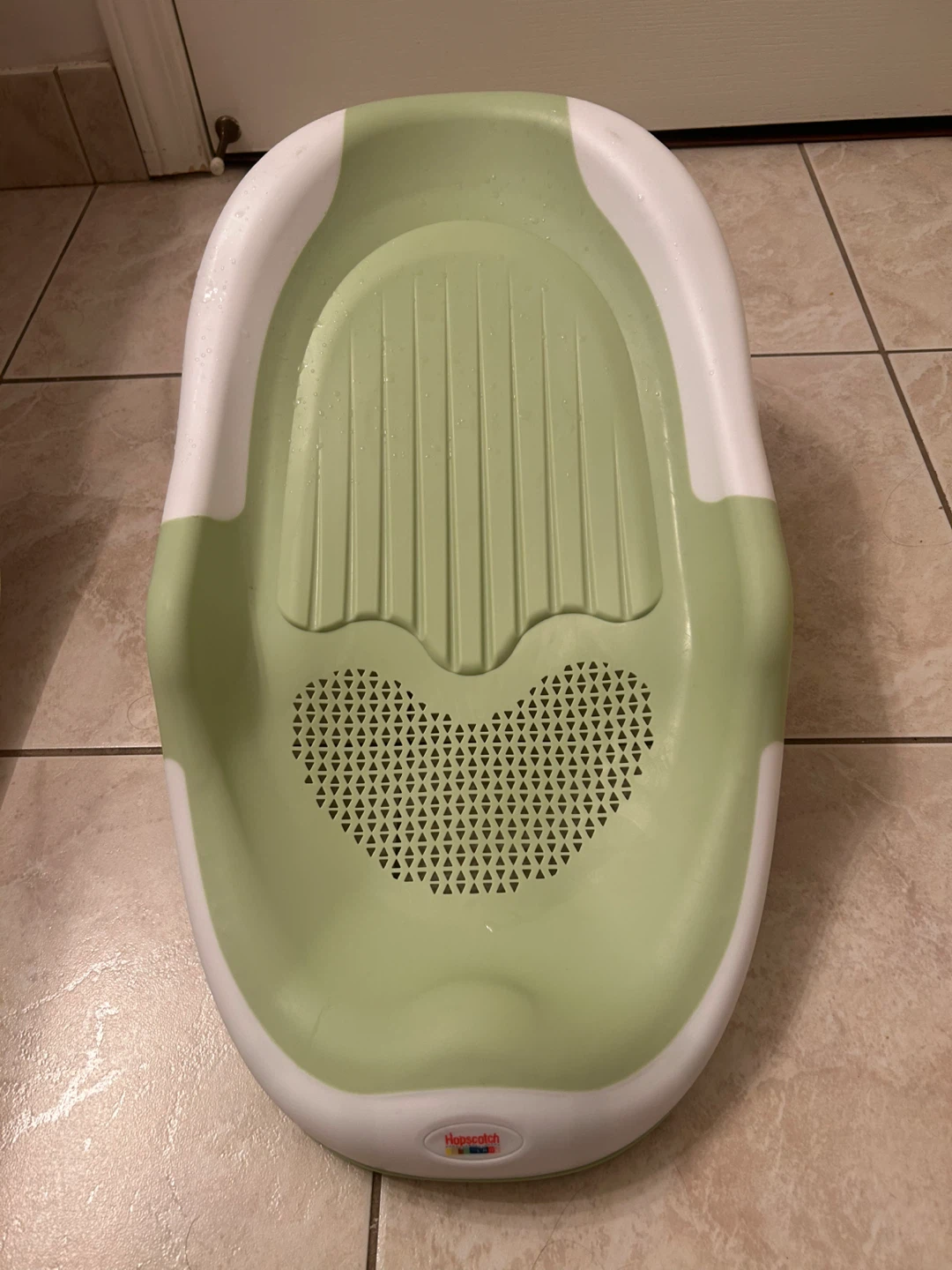 Baby bath recliner and tub - photo 4