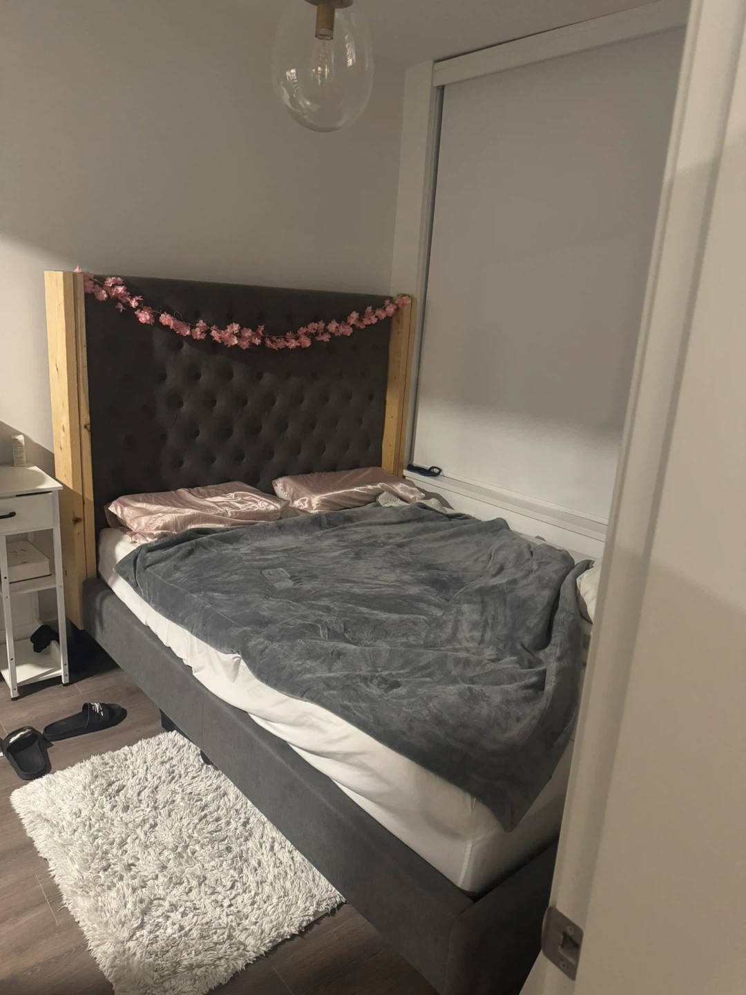 Grey Tufted Upholstered Bed Frame with Wood Accents