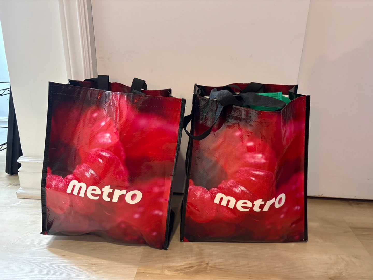 Metro Reusable Shopping Bags