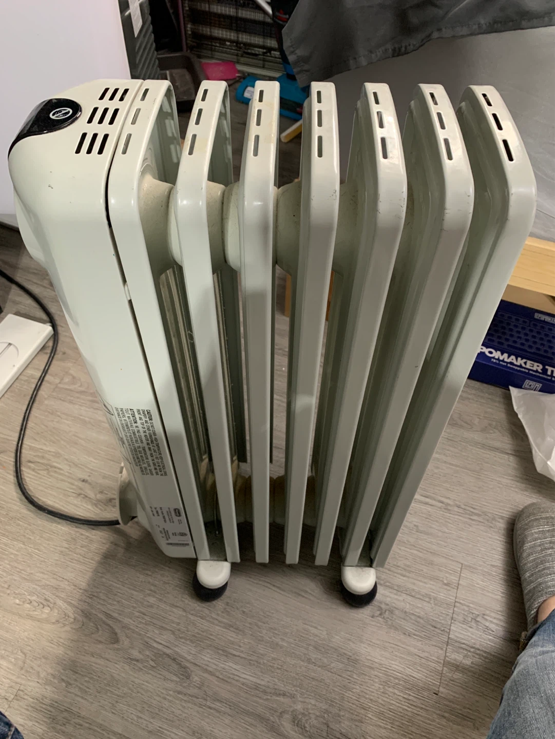 DeLonghi Oil Filled Radiator Heater - photo 2