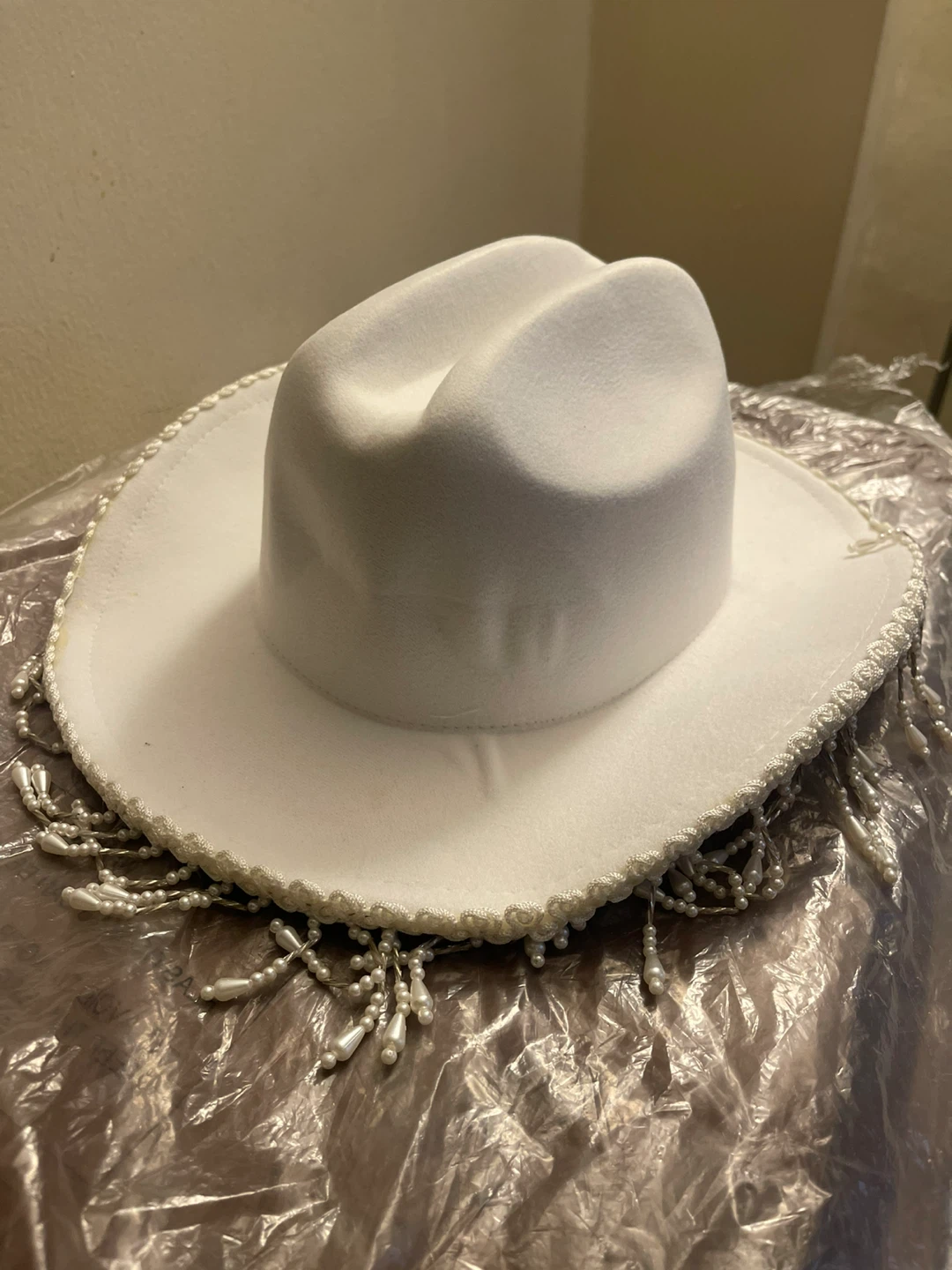 White Cowboy Hat with Pearls and Fringe - photo 2