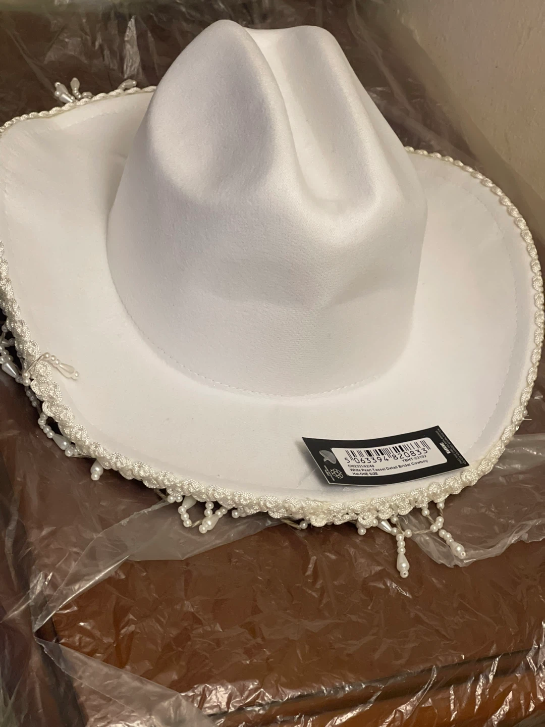 White Cowboy Hat with Pearls and Fringe - photo 3