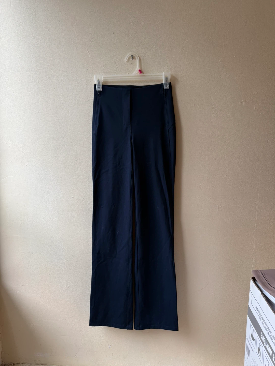 Lululemon Pants - photo 2
