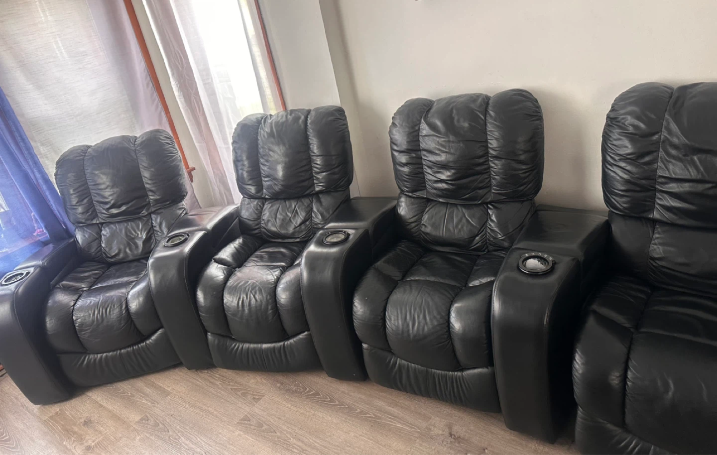 Black Leather Reclining Home Theater Seats with Cup Holders