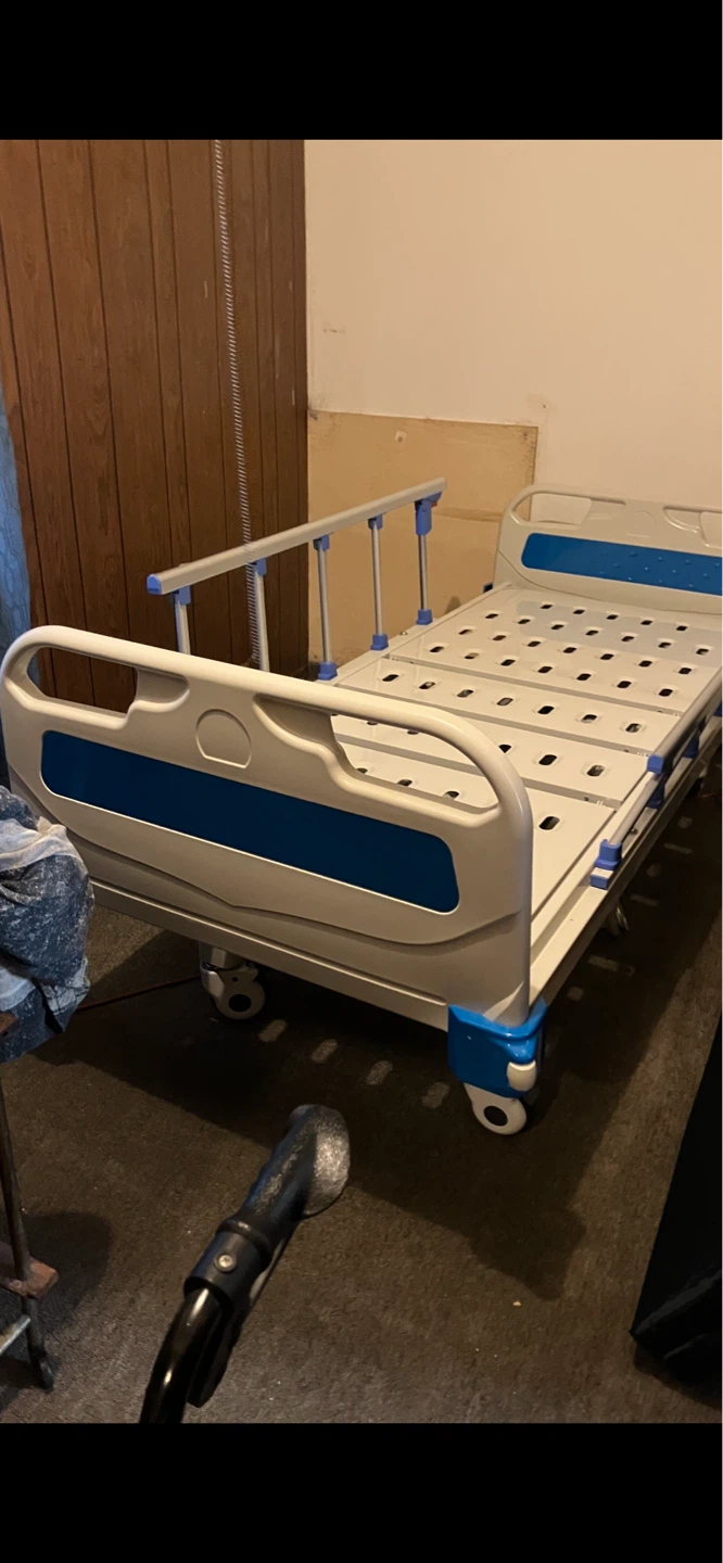 LINAK Hospital Bed - photo 3