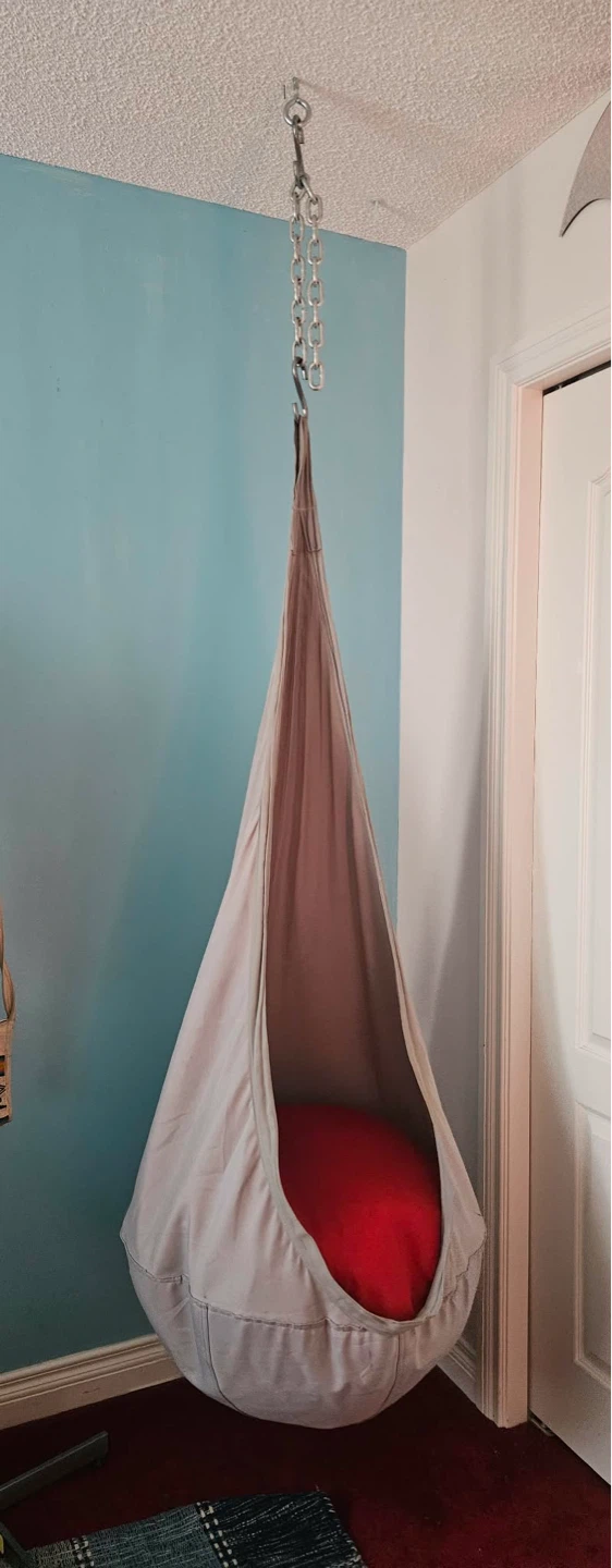 Hanging Pod Chair with Red Cushion - photo 3