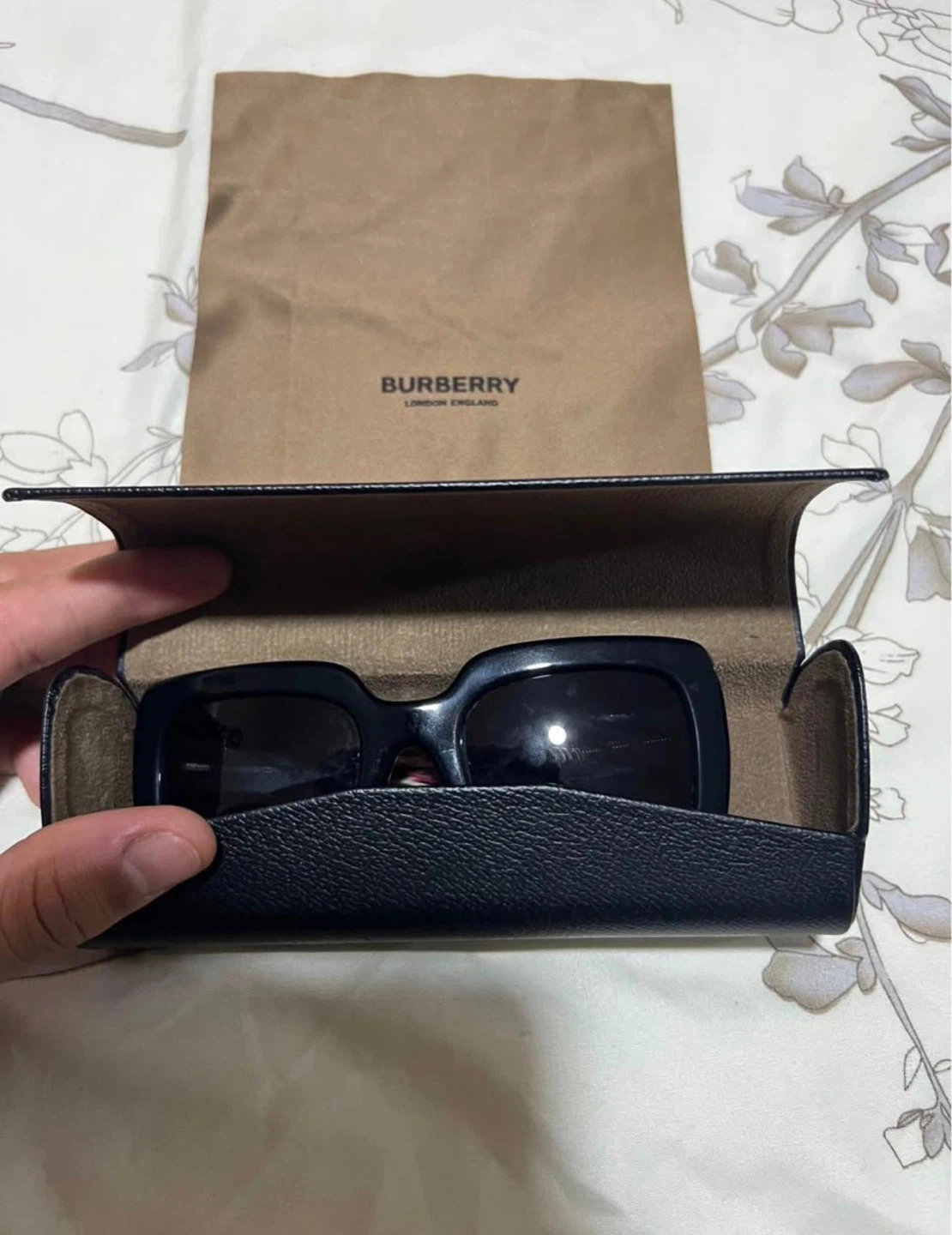 Burberry Sunglasses - photo 5