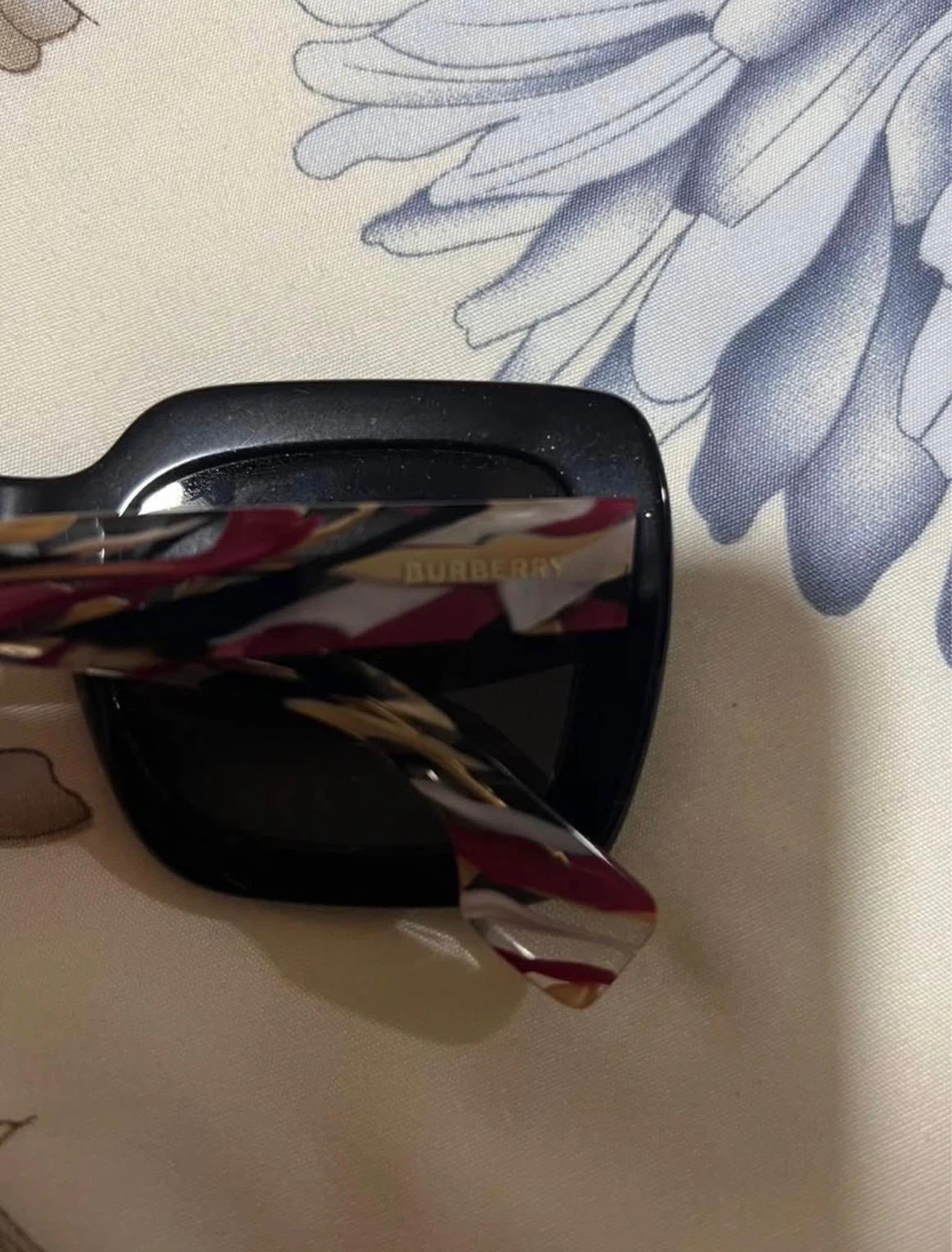 Burberry Sunglasses - photo 3