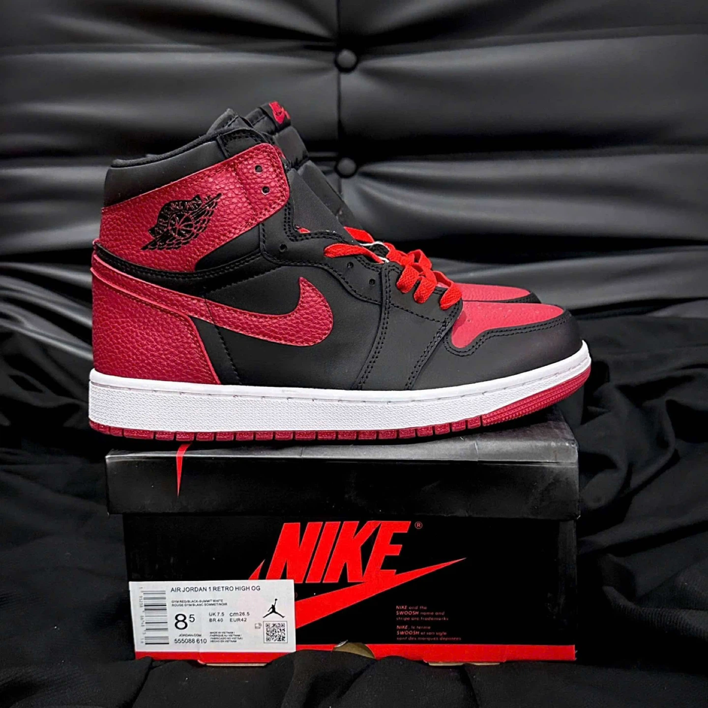 Nike Air Jordan 1 Retro High OG "Bred"