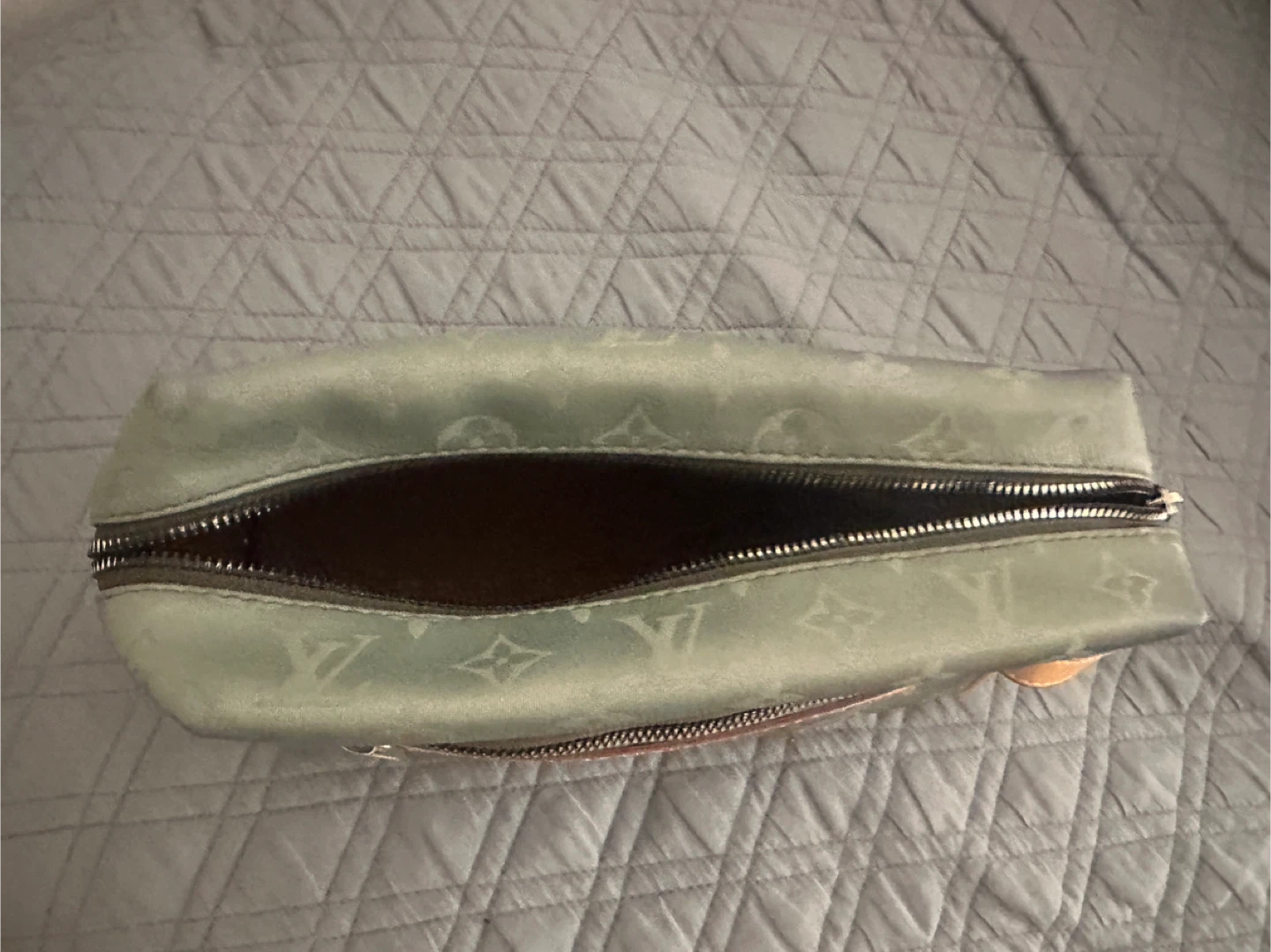 Louis Vuitton Monogram Clutch Pouch - photo 4