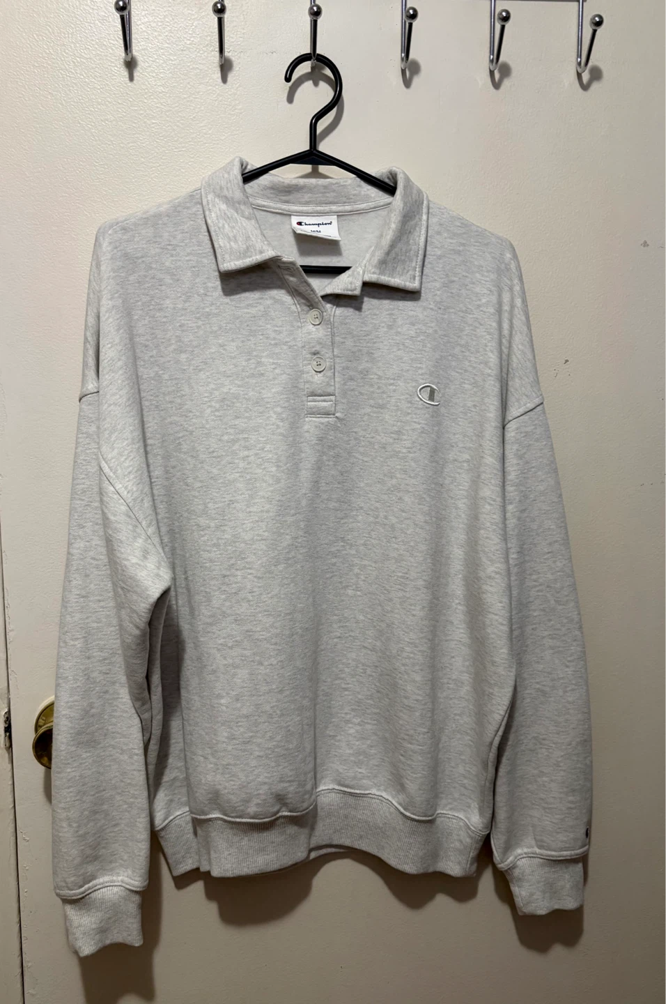 Champion Women's off white Polo Sweatshirt-M