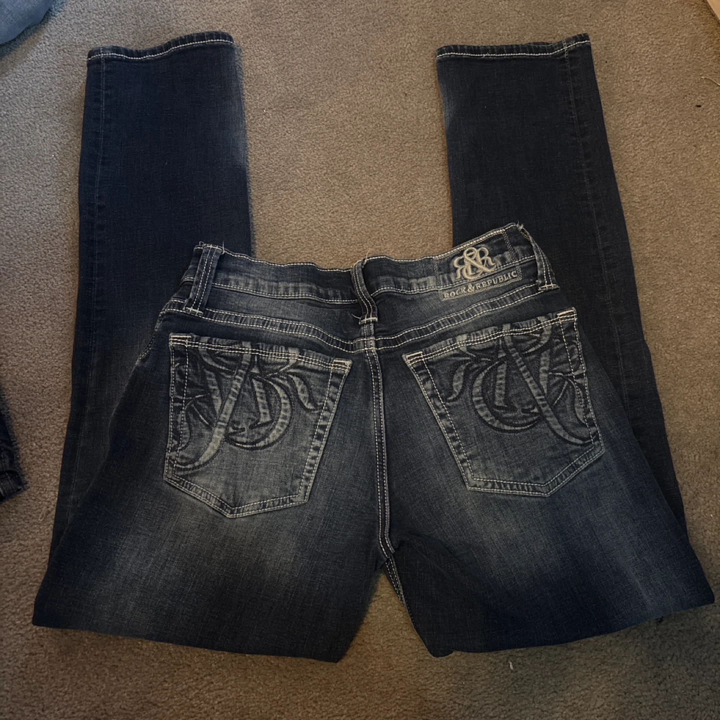 Rock & Republic Slim Straight Jeans