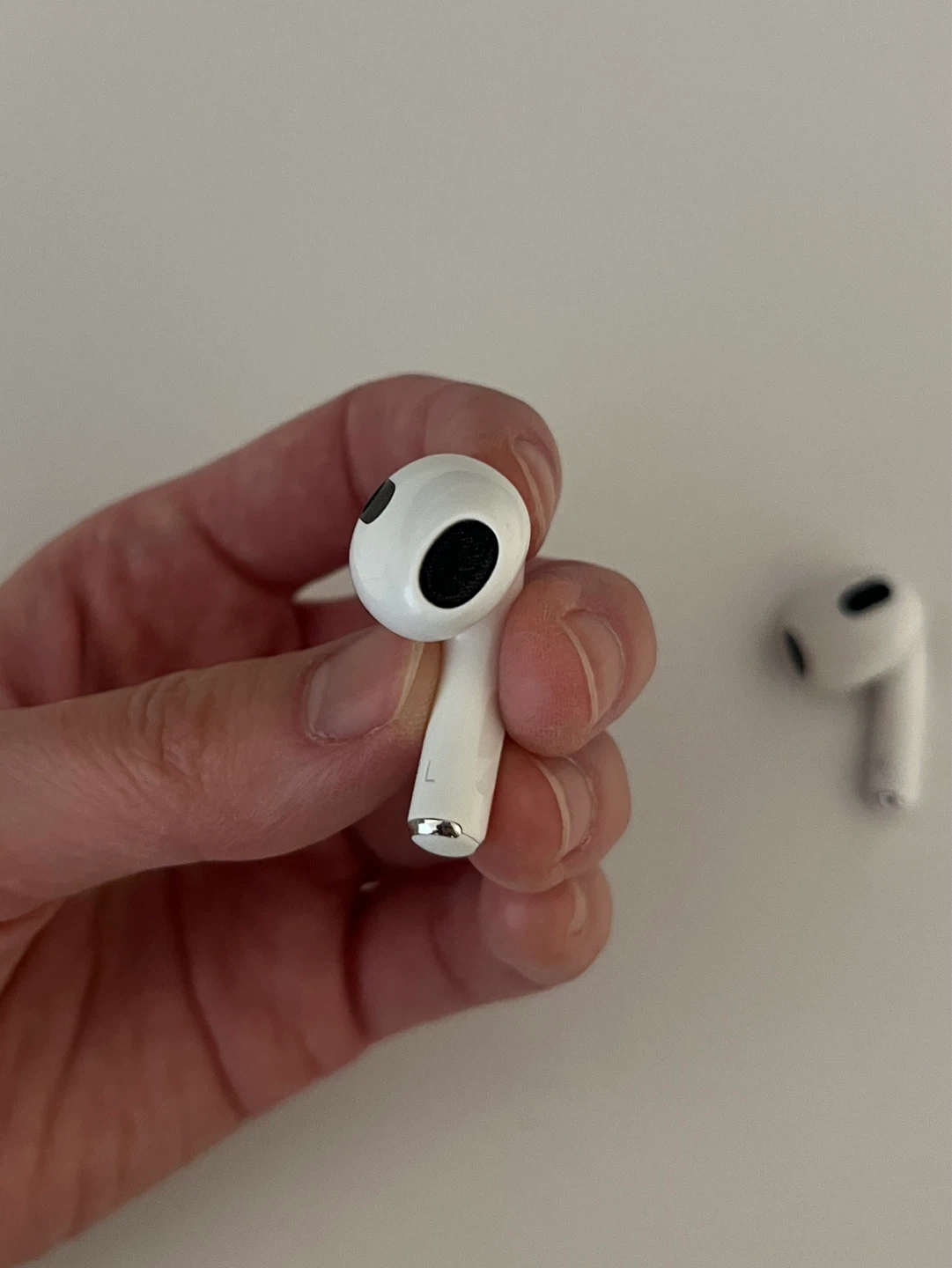 Apple AirPods 3rd Generation(excellent condition) - photo 2