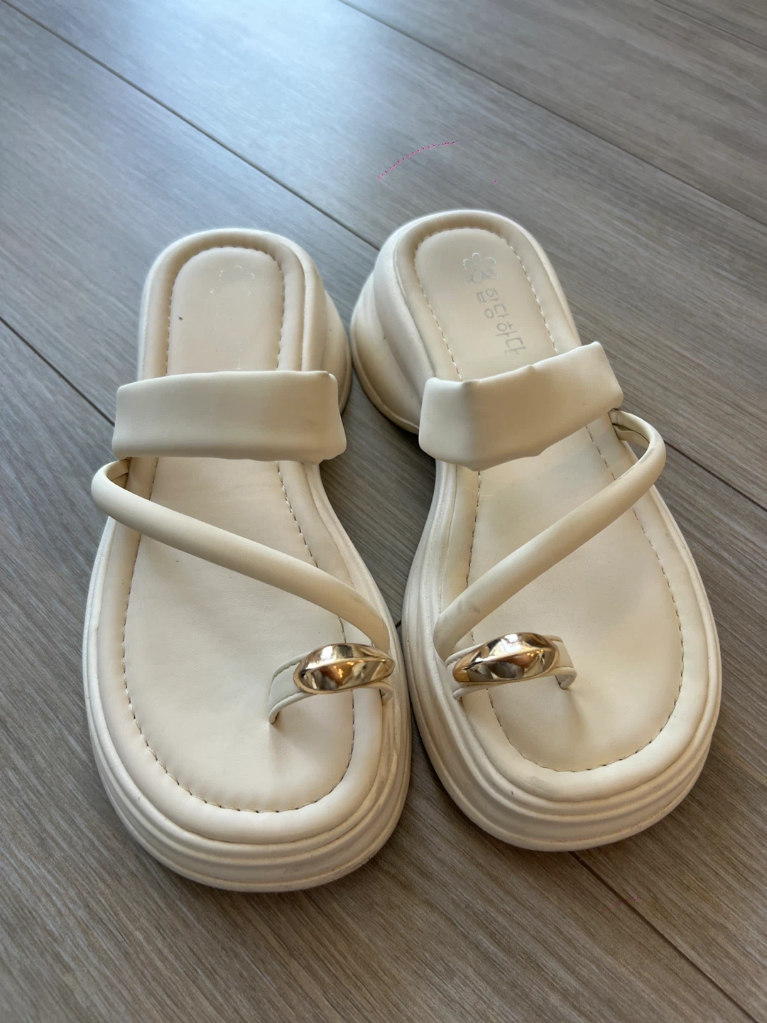 White Platform Thong Sandals with Gold Accent