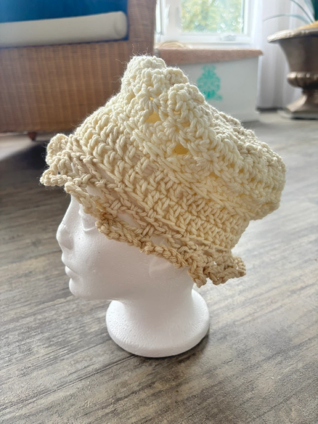 Child’s crochet hat - photo 2