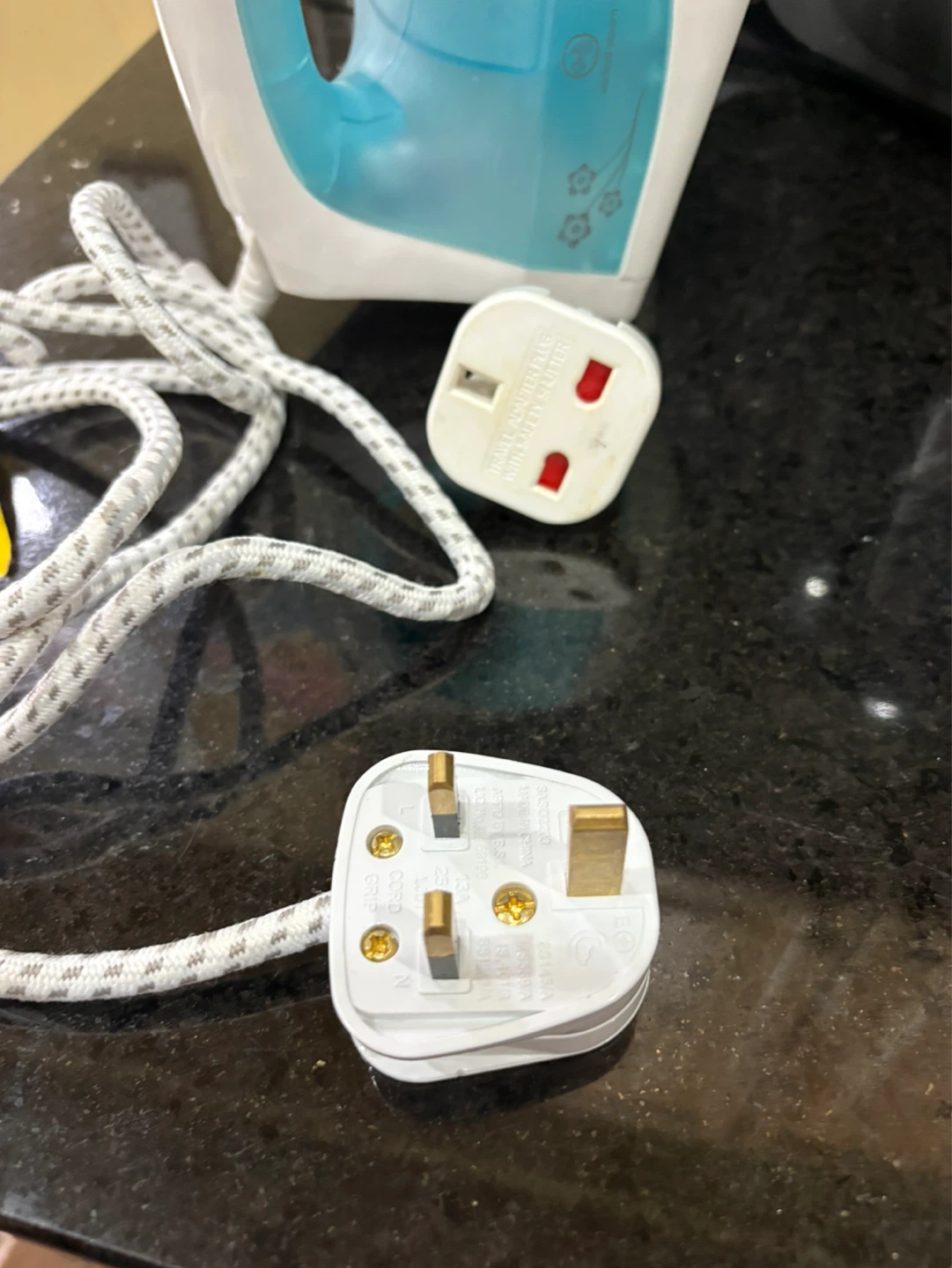 Smart Home Travel Steam Iron - photo 3