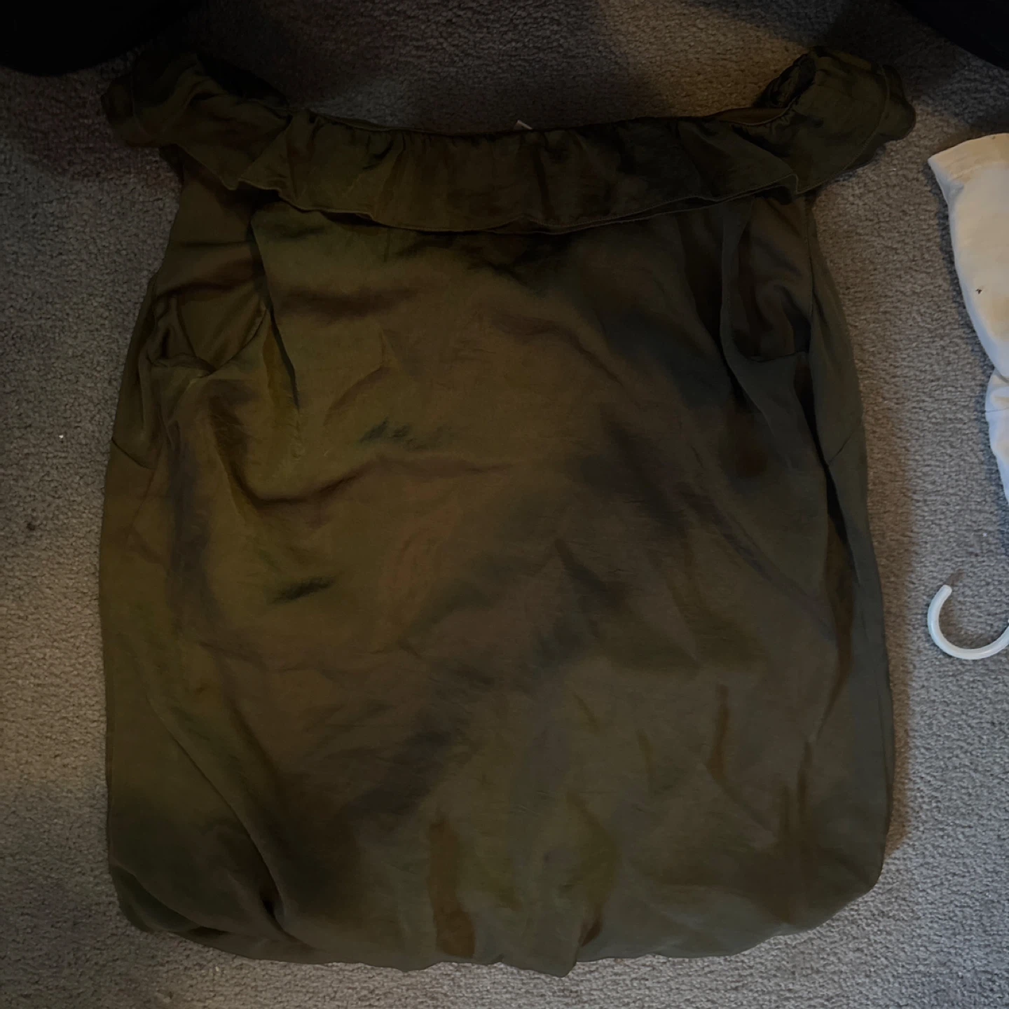 olive green blouse - photo 2